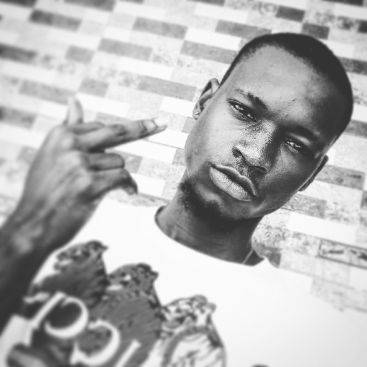 Ezcape_'s tweet photo. Dudes crazy https://t.co/VCqeEAzdd9