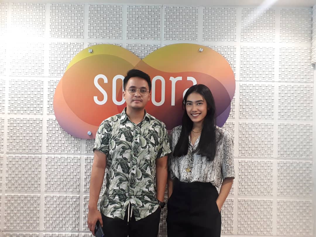 SonoraFM92's tweet photo. Terimakasih sudah mampir di #Indonesiana @alikaislamadina @barsenabest 
Sukses single terbaru #andaibintang dan sukses juga albumnya...next mampir lagi ya... 😊😊
.
#promosingle #PromoAlbum #alika #barsena #AndaiBintang #PerfectMoment #sonoranetwork #magenticnetwork @dignitymusic https://t.co/1WpIW02sDo