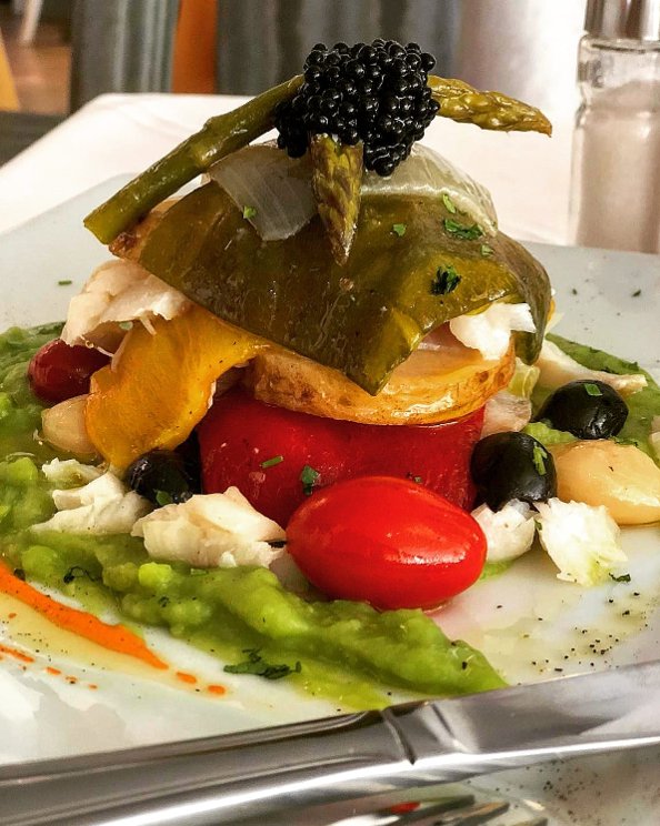 So the head to head for #DiamondRecipeoftheMonth for #September is.
#SunsetViewClub with the Cajun Chicken and #RoyalSunsetBeachClub with the  Cod Milhoja. #DPerfectFood, so well done to <a href="/JamiesPlace/">Jamie Pecor</a> and <a href="/theislandspirit/">Island Spirit</a>. So please Vote again so we can find a winner.