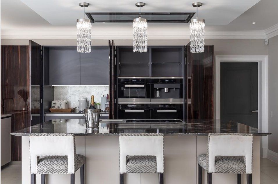 Alter London tweet media