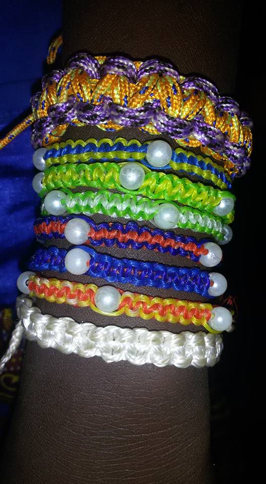 ADIHDI1's tweet photo. Prisca a un talent
 Après sa participation aux ateliers de confection d'articles  de beauté à @ADIHDI1, elle a confectionné des bracelets pour elle même et  scompte utiliser ses temps libres pour confectionner et vendre!!! https://t.co/7sd25LDcsp