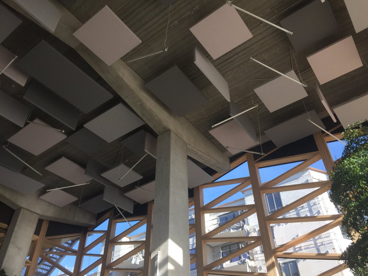 julia_bordes's tweet photo. L’incubateur @greenbizz se loge dans un bâtiment neutre où l’énergie est économisée et optimisée. #economiedurable #sustainability #entrepreneurship #jjef https://t.co/yi8F2YKwPJ