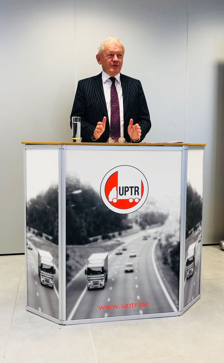 francois_bellot's tweet photo. Ce matin, je participe à la campagne de sensibilisation lancée par l’#UPTR pour attirer l’attention des chauffeurs et des usagers sur la problématique de l’angle mort qui provoque encore malheureusement des morts chaque année sur nos routes. Objectif: sécurité maximale! https://t.co/fhKOcFnAOf