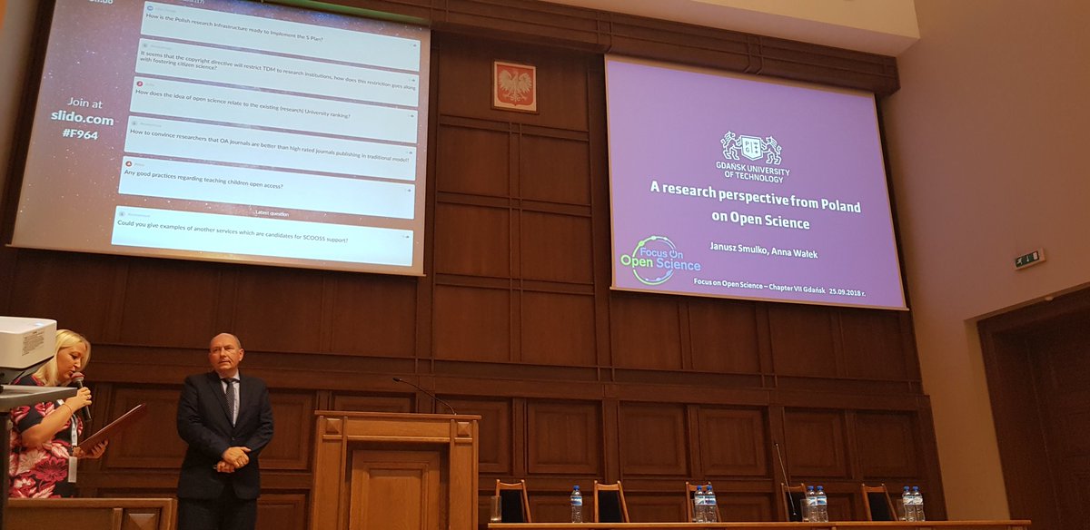 TiberiusIgnat's tweet image. #OS18GD prof. Janusz Smulko vice Rector of Science at @PolitechnikaGda presenting a researcher perspective from Poland on Open Science