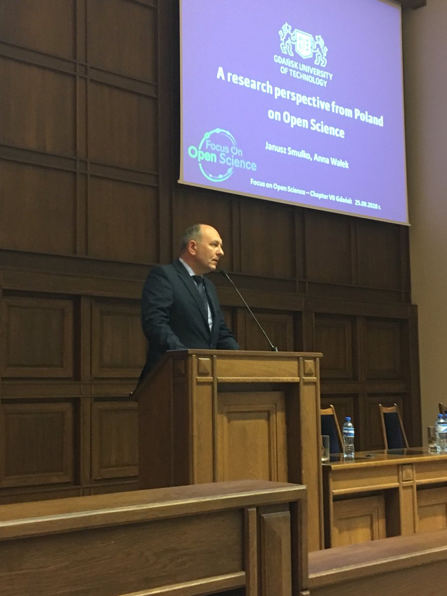 BibliotekaPG's tweet image. #OS18GD Prof. #JanuszSmulko, Vice Rector for Science of the #GdańskUniversityofTechnology is discussing the development of #OpenScience in #Poland - „A research perspective from Poland on Open Science” @PolitechnikaGda #research @BibliotekaPG #MOSTWiedzy