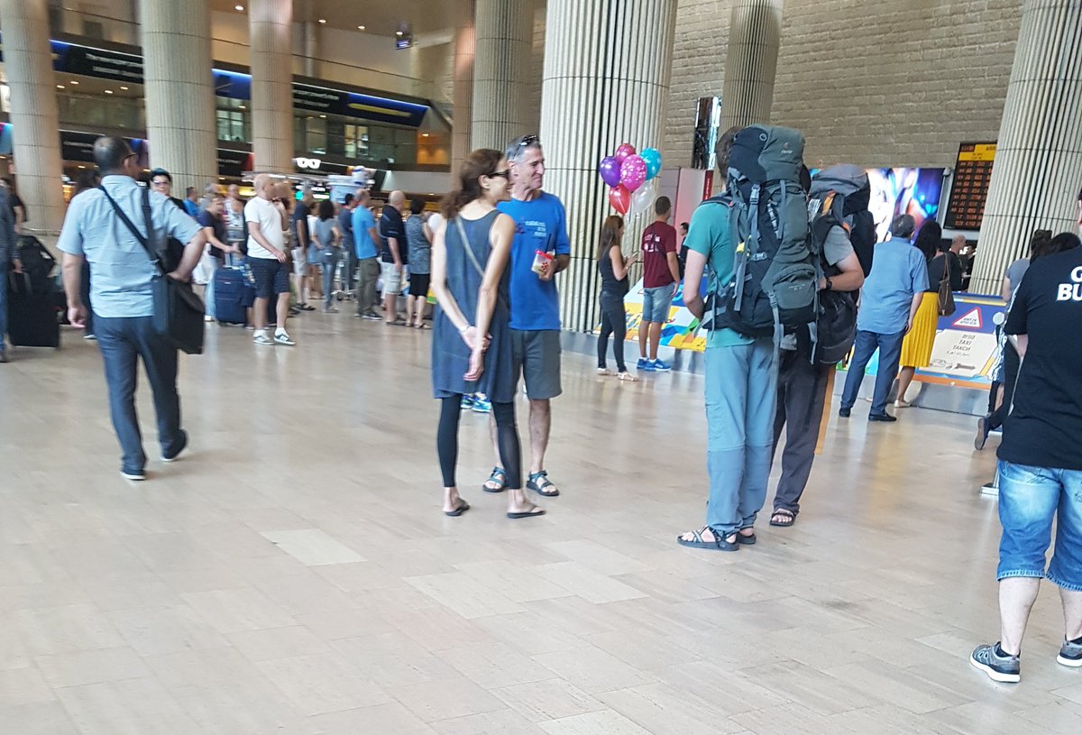 gilicohen10's tweet image. ספוטד בנתב"ג: האלוף יאיר גולן