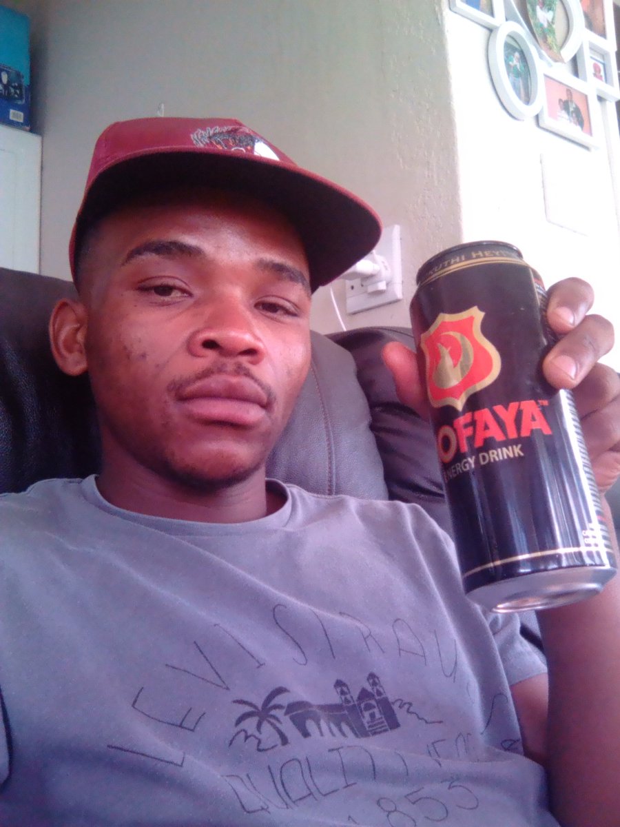 ContraThabo's tweet photo. I wake up have little headache coz I drink a lot yesterday, I real enjoy it  the Heritage day... I just think moya gnna solve mi head. Thanks to @djsbu https://t.co/CW7IIilCk2