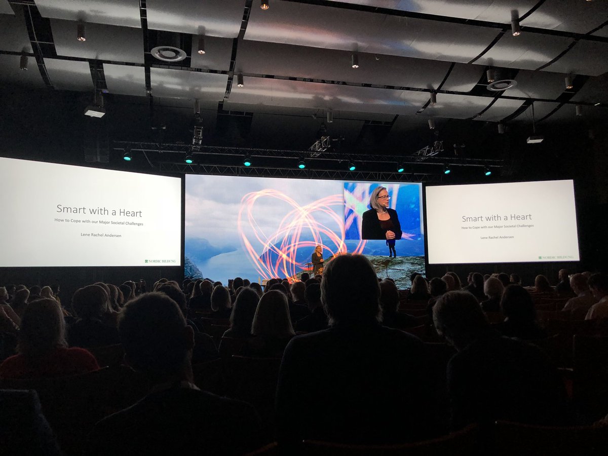 En direct de #NordicEdge2018, intéressante conférence sur les changements sociaux! #SmartWithAHeart #TheFutureIsNow