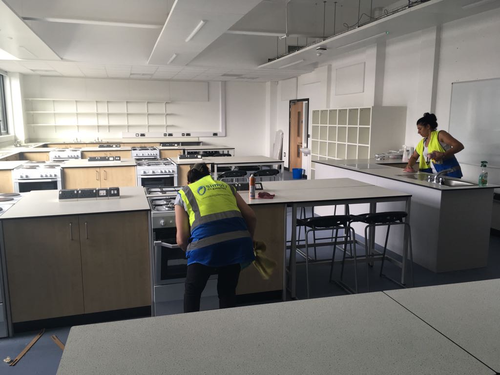 CleaningSimply's tweet image. Brand new Great Western Academy was sparkle cleaned ready for the new students earlier this month.  #BAMConstuction #buildclean #sparkleclean #GWA #swindon 
#internal #windows #simplycleaning #windowcleaning #cleaners #simplythebest