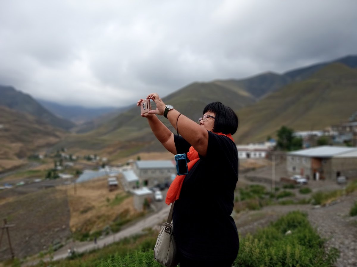 KompasAZ's tweet photo. Michelle from China 🇨🇳🇦🇿 https://t.co/BKCHYThGki +99470 9940038
info@kompas.az

#KompasAZ #Azerbaijan #DailyTour #ExploreAzerbaijan #Guba #Khinalig #Куба #Азербайджан #Туры #Ченлибель #chenlibel https://t.co/eSKzbvQZ2p