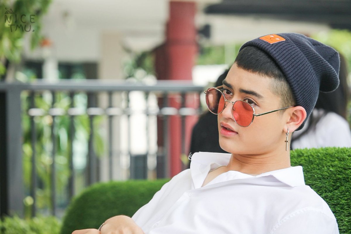 GadeGD's tweet photo. ลงช้าไปหน่อย รัก❤❤❤❤
@SMAKIDZ_
#NiceBD18thFanMeeting https://t.co/3PHTGw6UWn