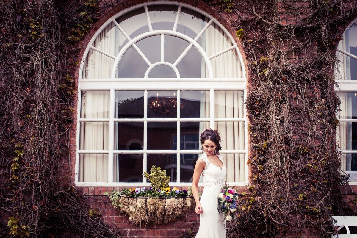 An enchanting #wedding venue in the heart of beautiful #NorthYorkshire. We just love this magical photo captured by @PhotoKathryn thirskracecourse.net/events/weddings