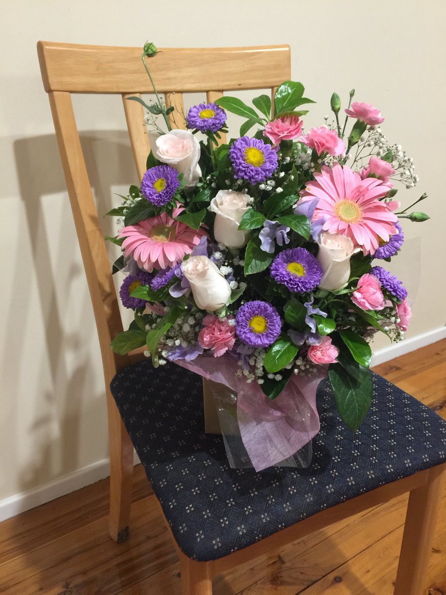 What a lovely way to end your day. A beautiful gift from one of my wonderful kindy students. Love my job!