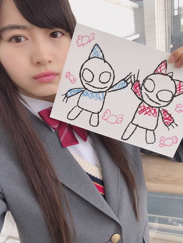 Twitter 上的 ウルトラマンデッカー公式 ちょっと思ったんですけど お兄 ウルトラマンって どうなってるの 私だけ知らないの ズルいと思うんです 秘密はイヤです ってことで 突撃取材 いってきまーーーーーーす アサヒの絵日記 ウルトラマン