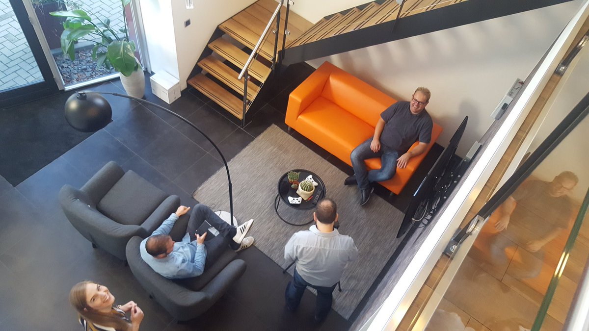 directict's tweet image. Fotoshoot! Deze week onze nieuwe website online en dus tijd voor nieuwe foto’s! #fotoshoot #nieuwewebsite #cloud #security #web #software