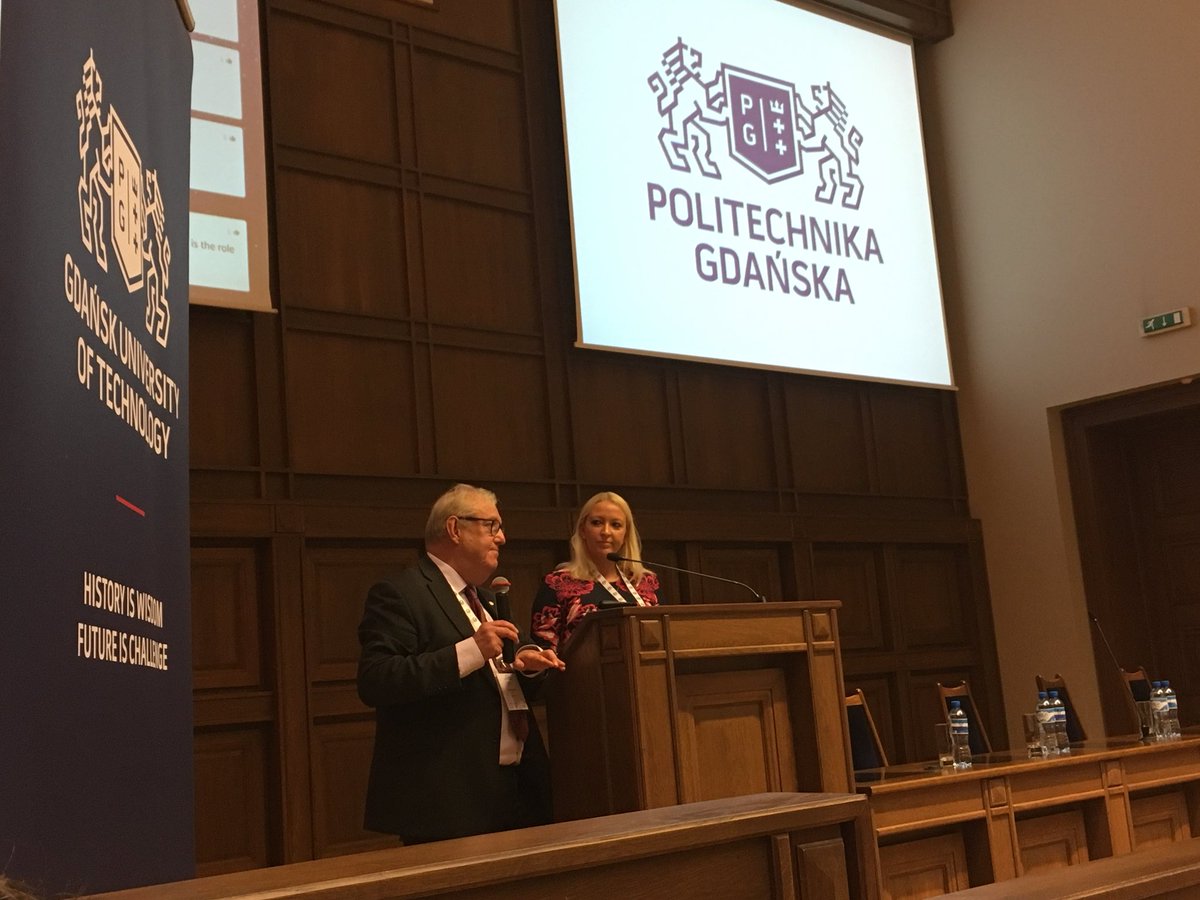 BibliotekaPG's tweet image. #OS18GD @ucylpay  and @annawalek Director of @BibliotekaPG continuing discussion on #openscience #resaerch &amp;amp; #metrics in Q&amp;amp;A session