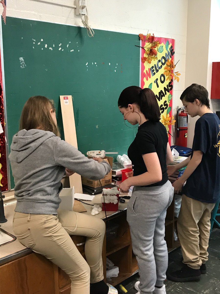 Alternative Ed tweet media