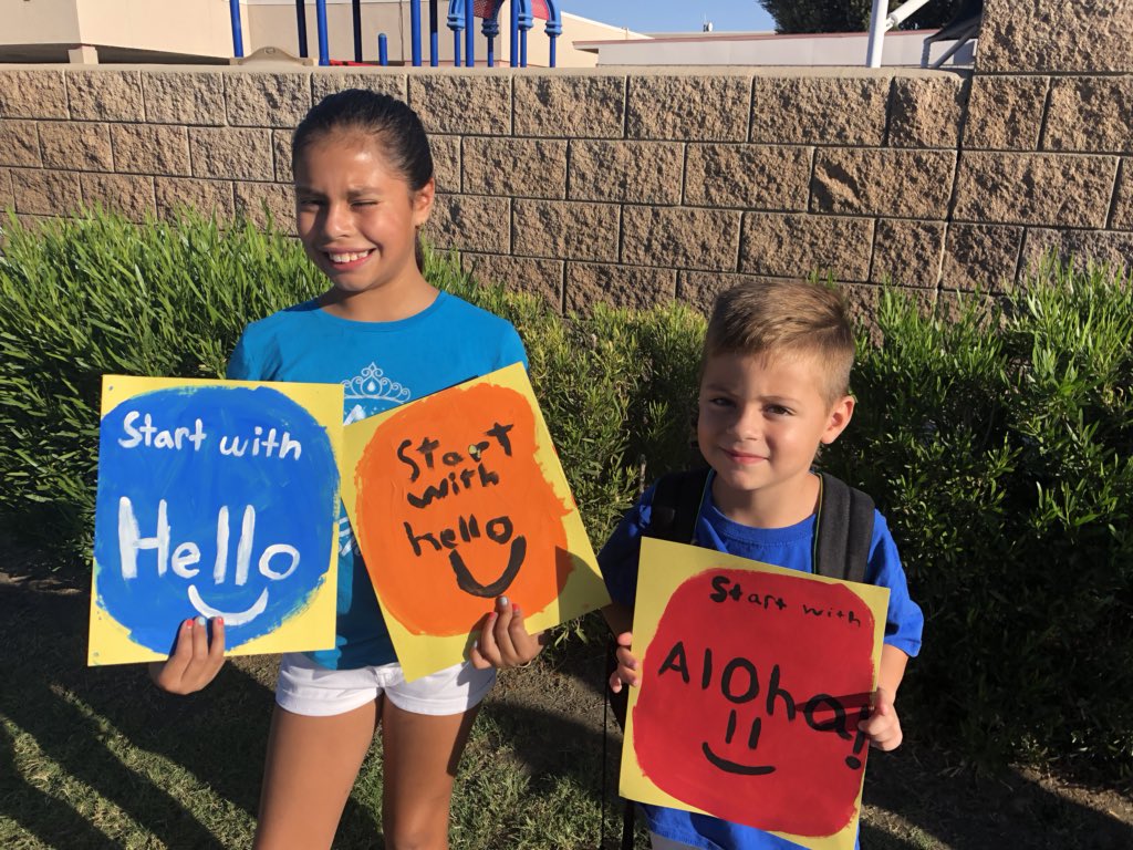 JHPthePrincipal's tweet photo. Love seeing our teachers and students saying hello to everyone during #helloweek #FordFalcons #AlwaysDoYourPersonalBest #DSUSDpride #dsusdhello https://t.co/oFoXRBR70j