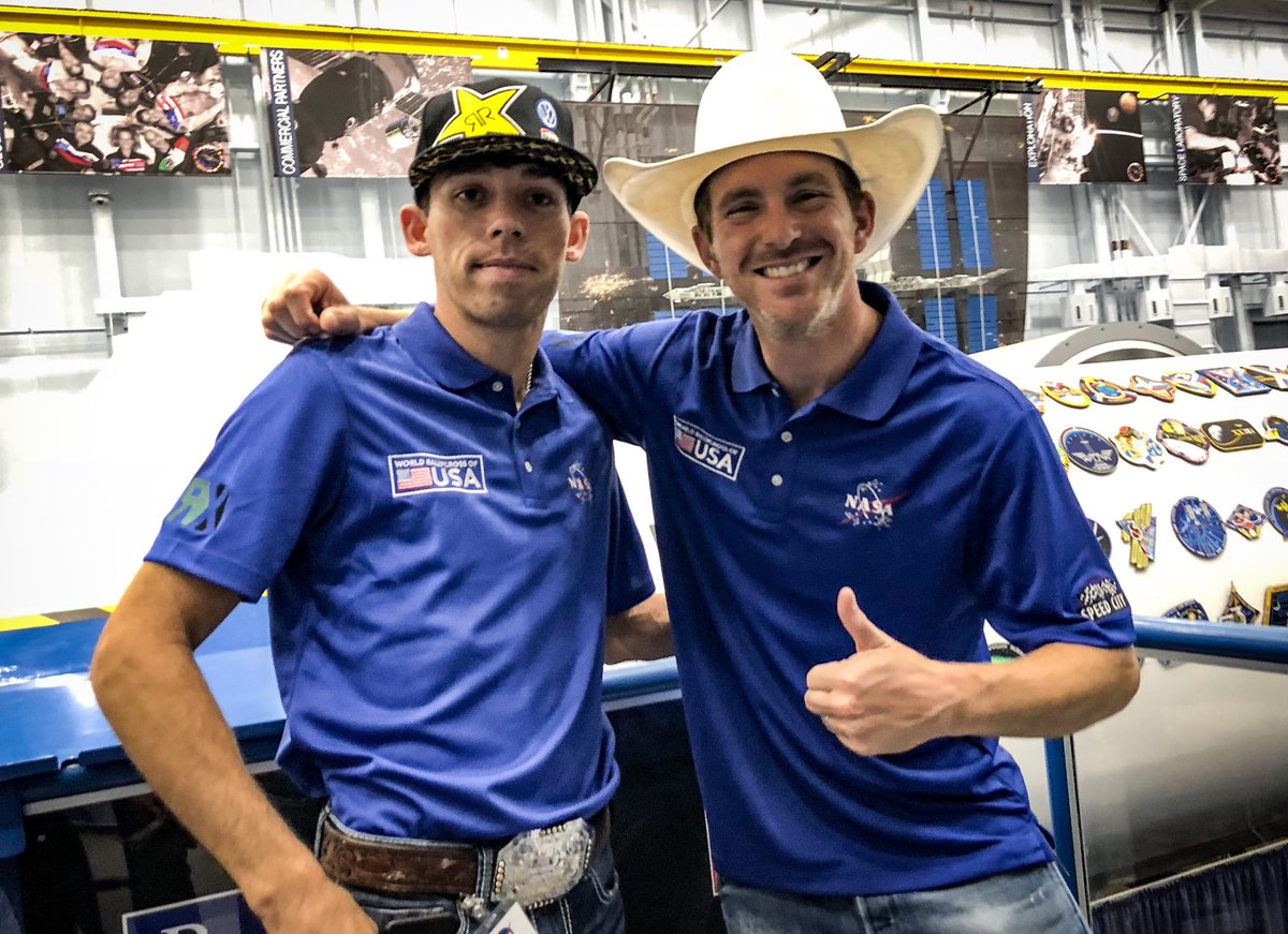 ARXRallycross's tweet photo. 🤠🚗  Seat swap with the @PBR for @scottspeed?

#SpaceRX #ARX #PBR #WorldRXUSA https://t.co/x1yk2xcBzu