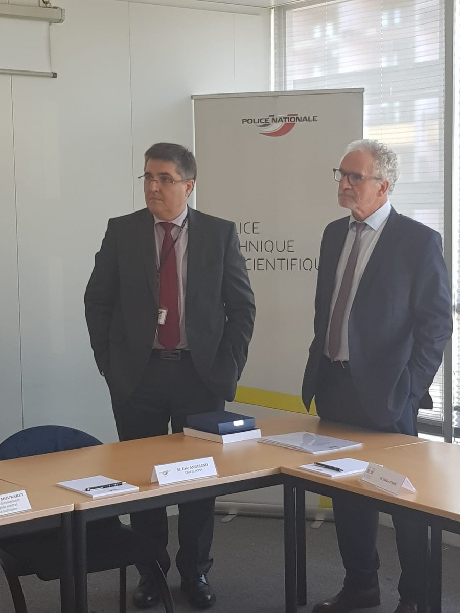 _DidierParis's tweet image. En tant que Président-rapporteur de la #Mission d’information sur les #fichiers mis à la disposition des forces de sécurité, j'ai échangé avec les directions des #SCPTS et #UCLAT pour préparer les recommandations à l’attention du @gouvernementFR 
&amp;gt;&amp;gt; goo.gl/3xrX2E