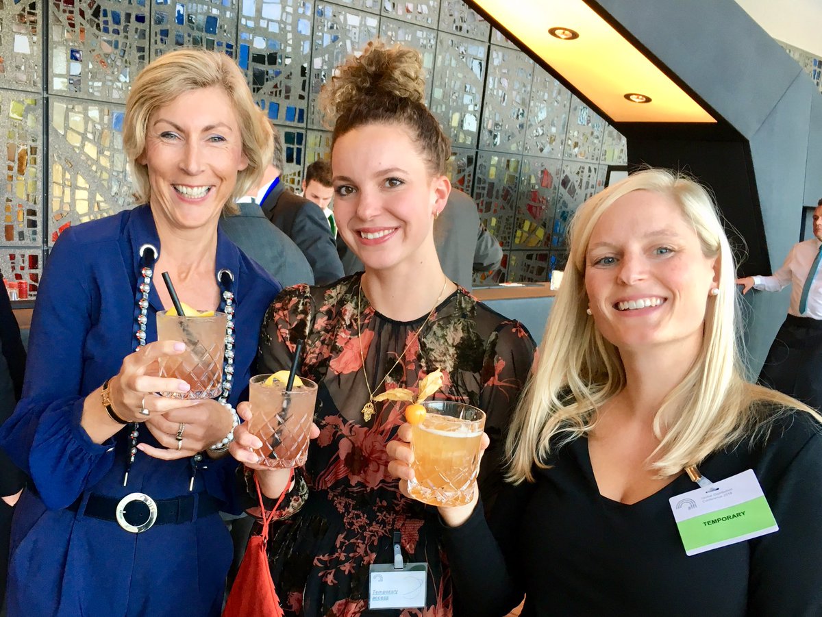 MelanieMainz1's tweet photo. Join @CVeeckmans for an #ALFIGlobal18 ‚ALFI on the rocks‘ special cocktail at the Crocodile Bar. We’re waiting for you now upstairs @Moni_Dupre @ChMULLER_KPMG @VanessaPlein https://t.co/Ccf0hkDNSi