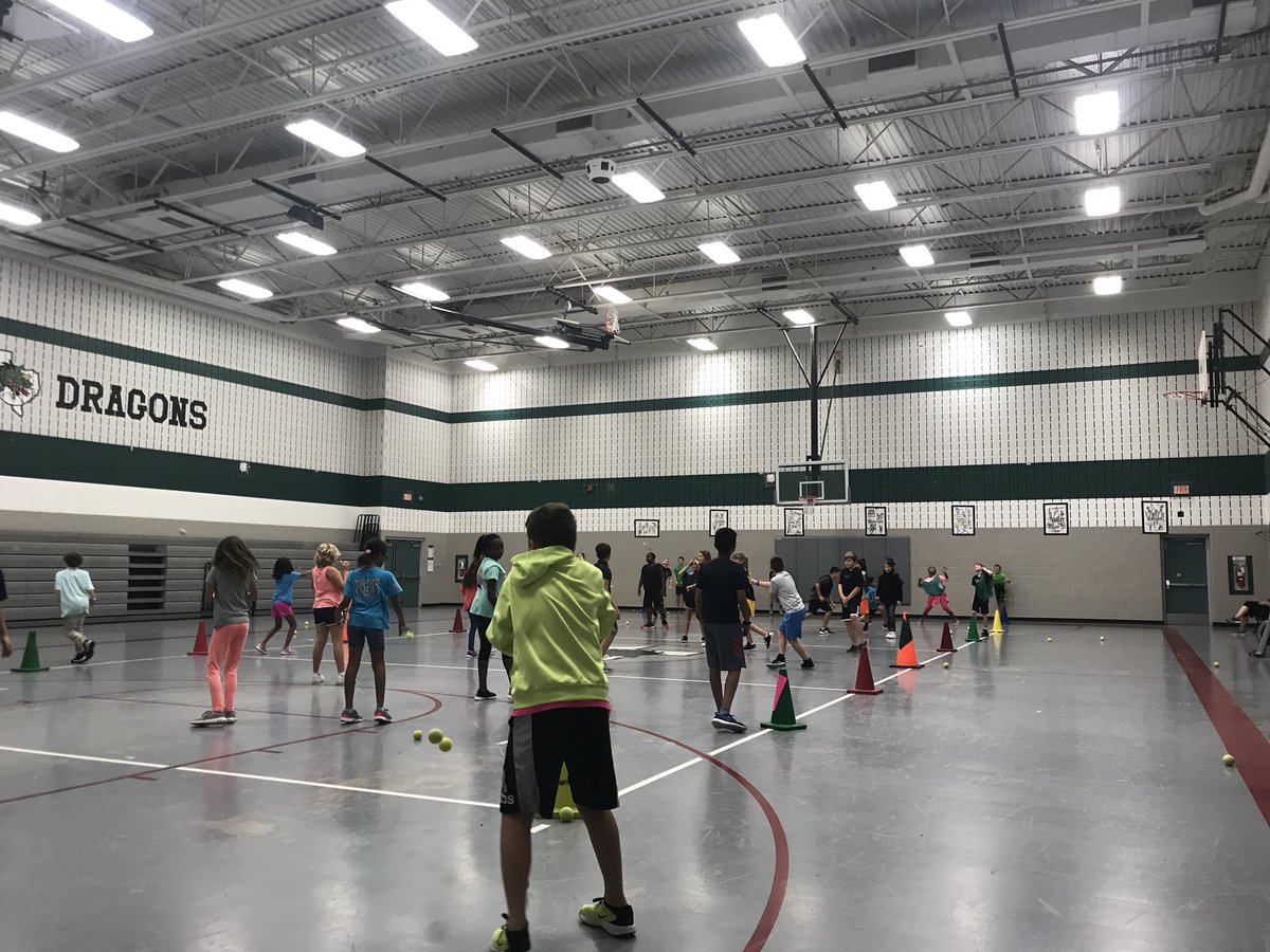 pe_dragons's tweet photo. 5th grade learned a fun new game yesterday called End-Man! They did a wonderful job and showed great effort! @Carrollisd @durham_pe https://t.co/PdqvaEVZo1