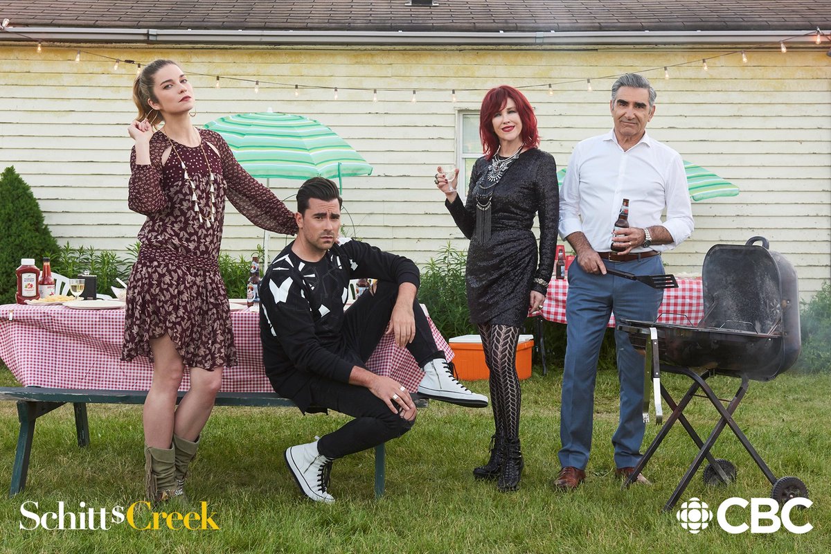 SchittsCreek's tweet photo. 🚨🚨 Season 5! 🚨🚨

Family, friends, we have exciting news: Season 5 of #SchittsCreek premieres Tuesday, January 8th, on @CBC! https://t.co/JE2lJWLiFu