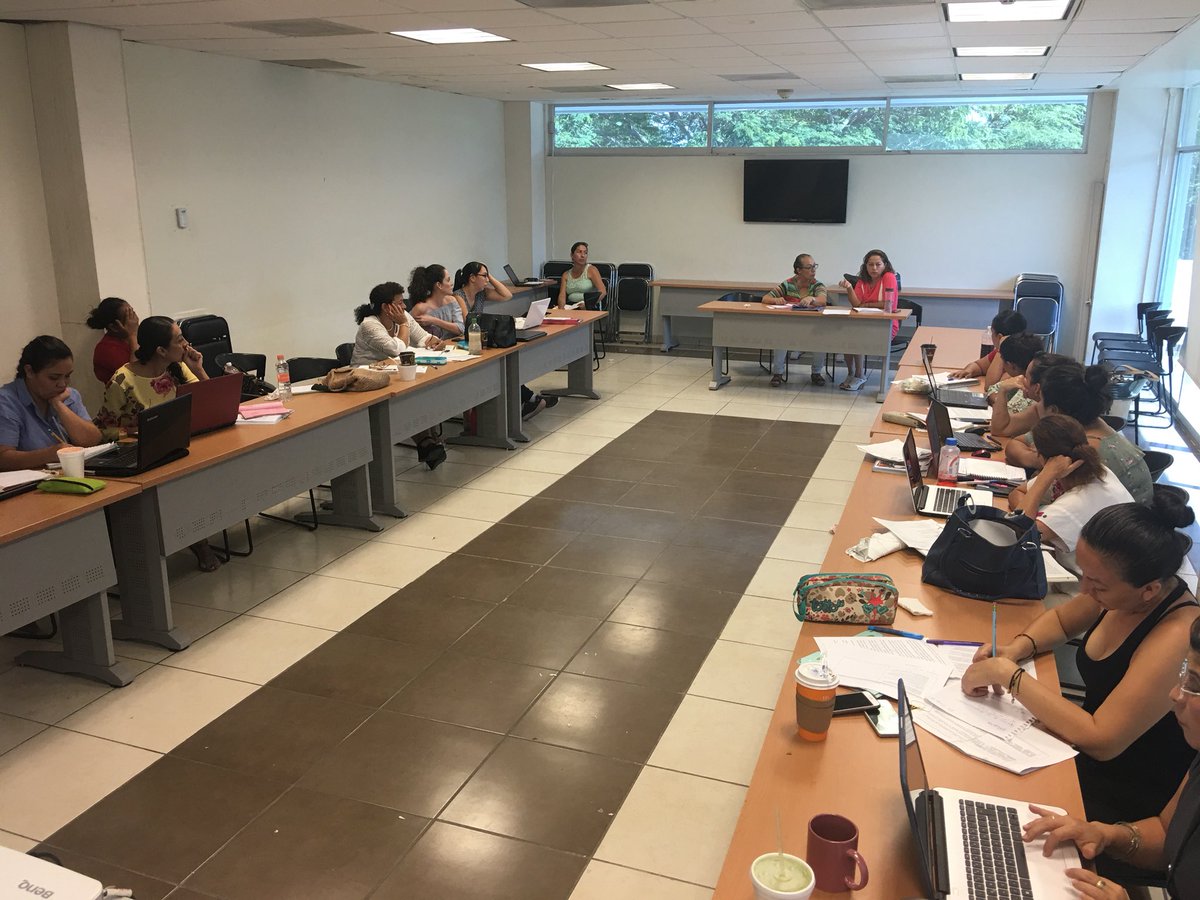 Denisse1324's tweet photo. Asesoría y Acompañamiento al 4to grupo de evaluación docentes preescolar #sector08E 💕 comprometidas con su intervención pedagógica.@teinny_3 @dalilacs4 @JuietaRuvalcaba @letyramirez31 @Edithatp @PacoAyon @lucesita_arreol https://t.co/5I9Lp6Vz9r