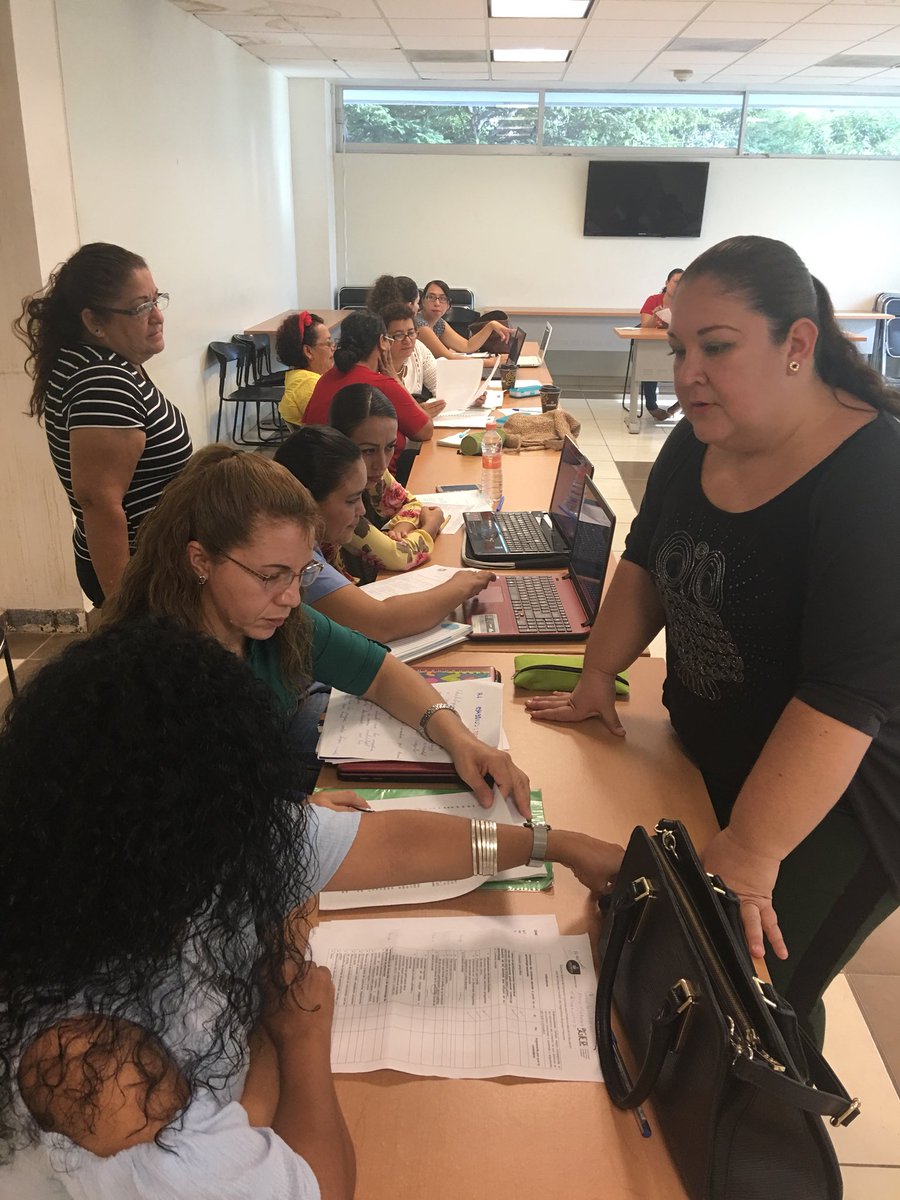 Denisse1324's tweet photo. Asesoría y Acompañamiento al 4to grupo de evaluación docentes preescolar #sector08E 💕 comprometidas con su intervención pedagógica.@teinny_3 @dalilacs4 @JuietaRuvalcaba @letyramirez31 @Edithatp @PacoAyon @lucesita_arreol https://t.co/5I9Lp6Vz9r