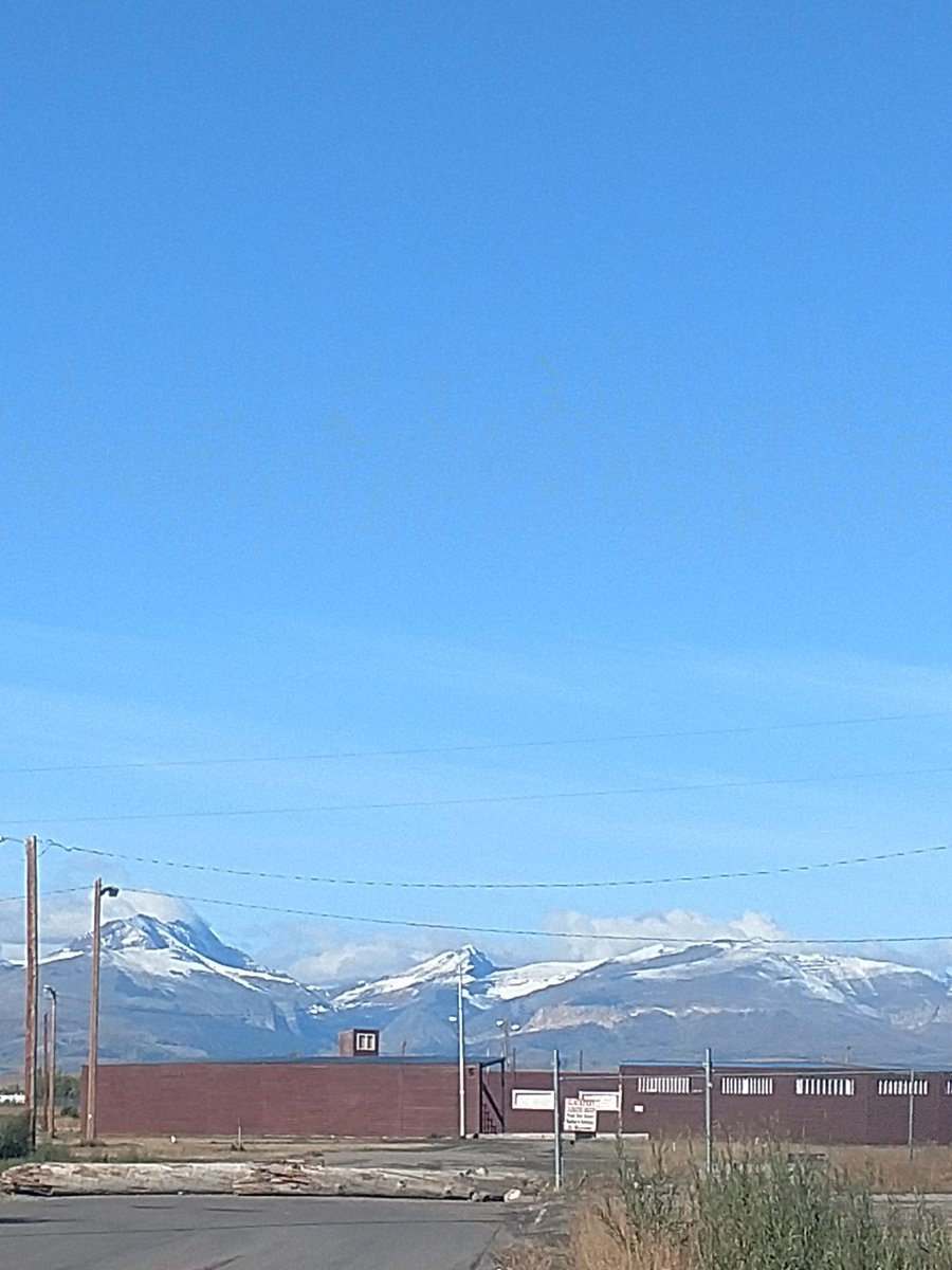 VIELLE14766744's tweet image. And here's the first snow of the year, that's a lot in just one night it's going to be another strong winter.
#nativecountry