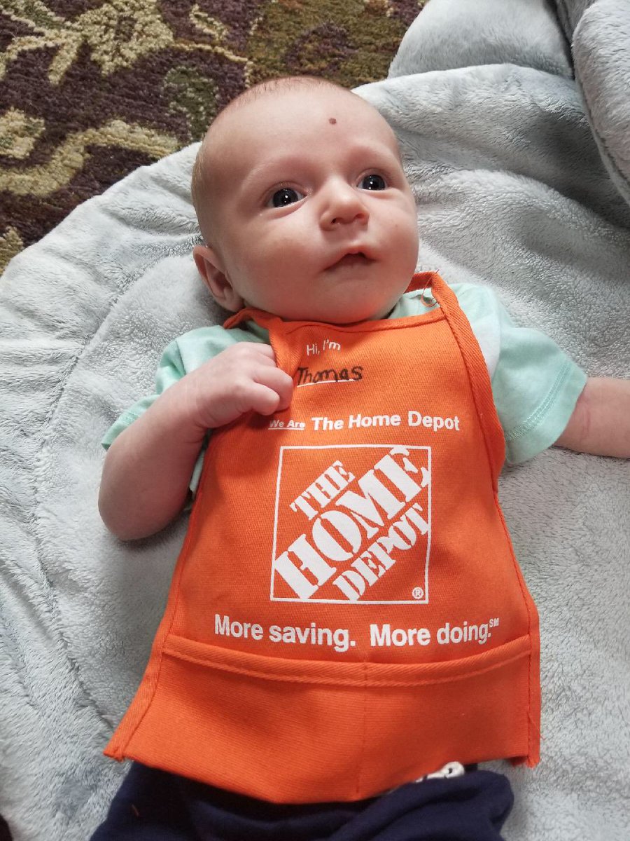 Jer29115's tweet photo. So cute in his little apron! @HomeDepotWest @AsalazarHD2010 @JordynHammel @iyzdup74 https://t.co/yHRgO4LxwC