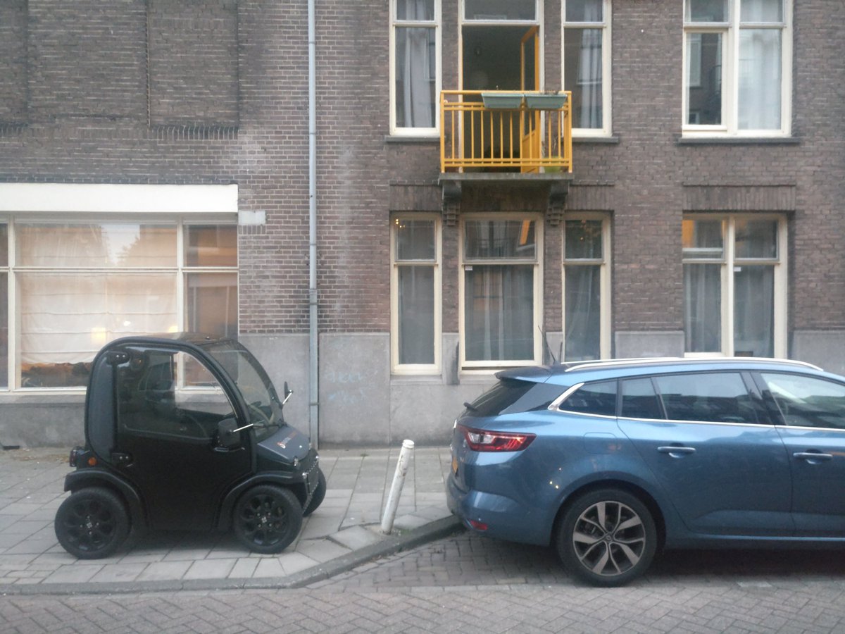 There goes the neighbourhood.. #biro #oost