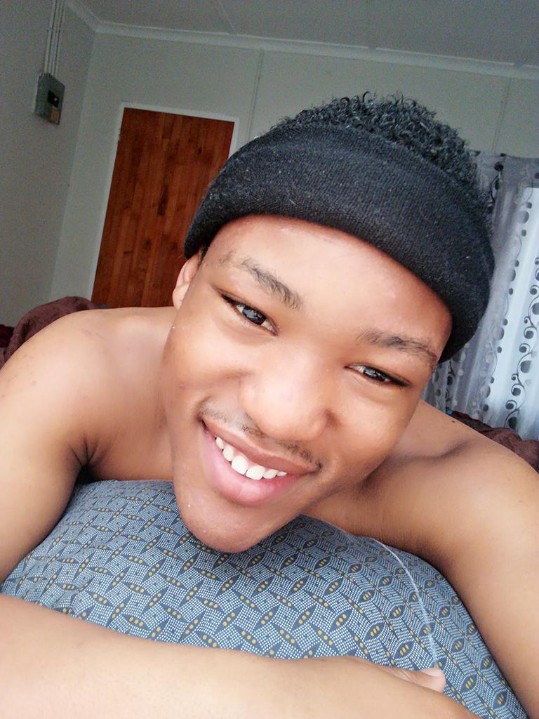 FargShaun031's tweet photo. Self love♥️ https://t.co/a9W0N2UaHD