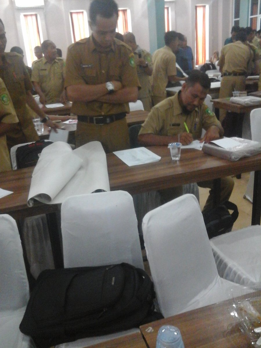 Isnaini1978's tweet photo. @Isnainitanjung Membuat konsep SOP ketika pelatihan penerapan SPM https://t.co/dNFz11COkd