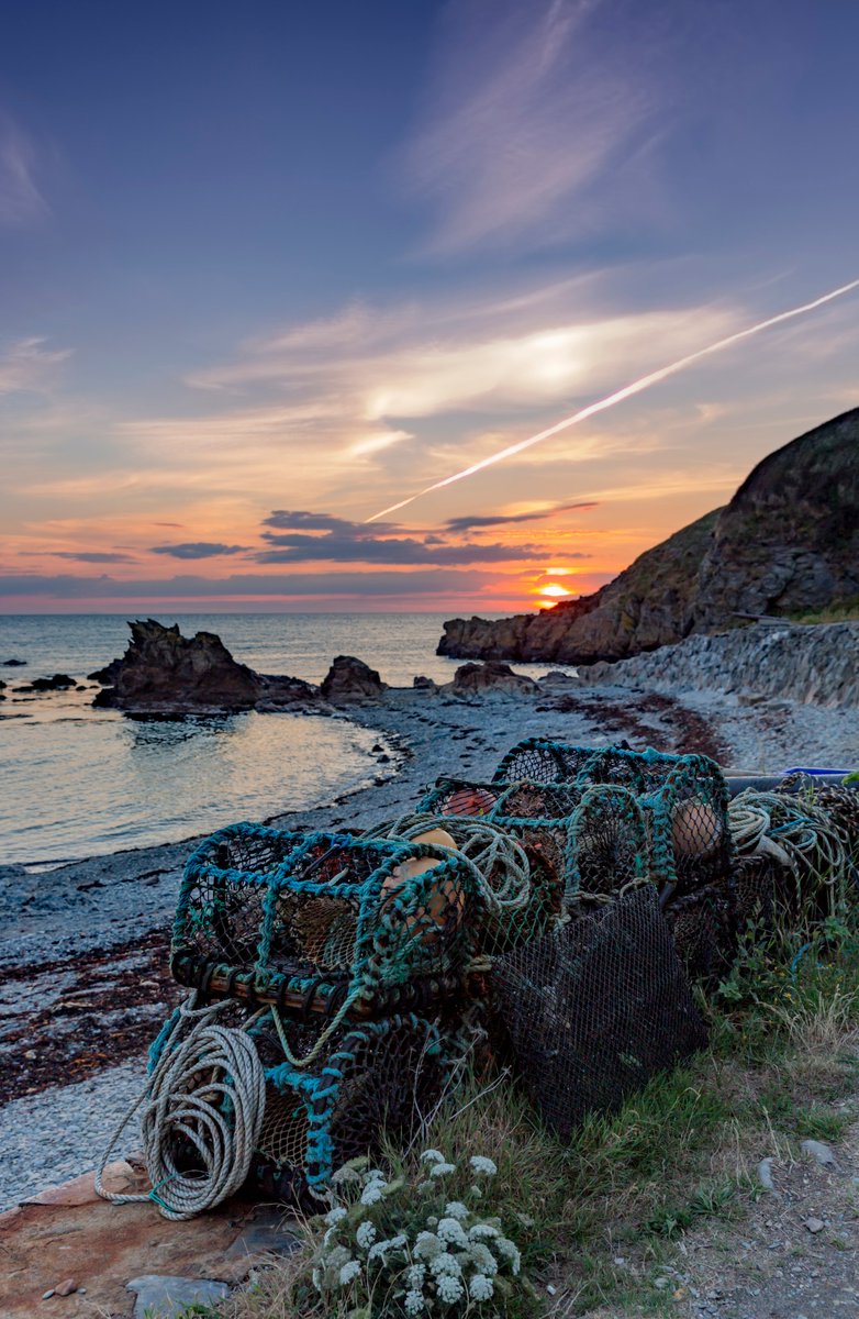 DavidSkillicorn's tweet photo. Sunset from Niarbyl beach ❤ #visitisleofman #loveiom #isleofman #iomstory #sunset #landscapephotography @visitisleofman @OurIsland2018 @BiosphereIOM @StormHour https://t.co/wPkPJxsOVS