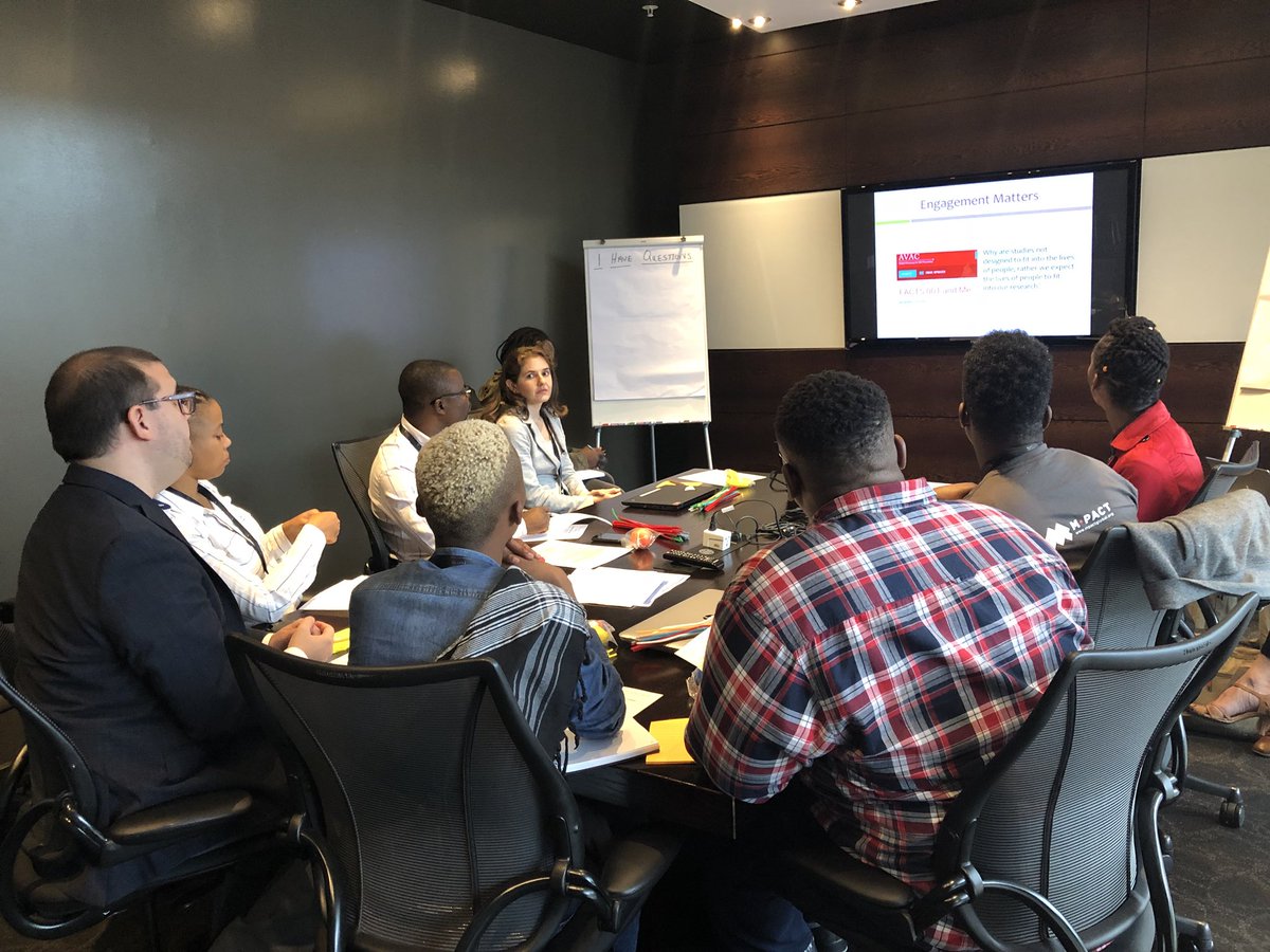 JonPaulLucas's tweet photo. Dr. Jose Bauermeister speaking with members of the @HIVMTN 035 community working group about rectal #microbicide #research. #MTN2018 https://t.co/Sod1yArg0P