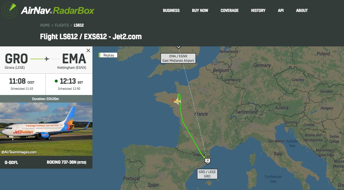 AirNavRadar's tweet photo. .@jet2tweets #LS612 to EMA declared an emergency and diverted to Rennes #radarbox https://t.co/Fv4H6gNfOo https://t.co/HprHwsJHUY