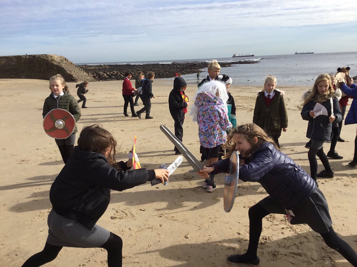 WellfieldMiddle's tweet photo. Perfect morning for an ‘Anglo Saxon Beach Invasion’ #WMSTopic #WMSEnrichment #WMSYear5 https://t.co/zf4RdWNCY6