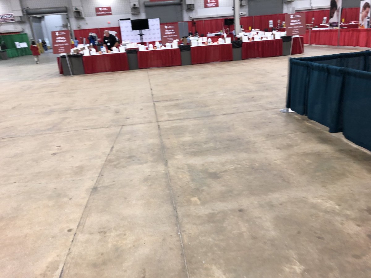 JMHertko's tweet image. What one difference 24 hrs make. From an empty space to this! We’re ready for #jajobspark and 10,000 8th graders. @IUHealthTeam #DaysOfService