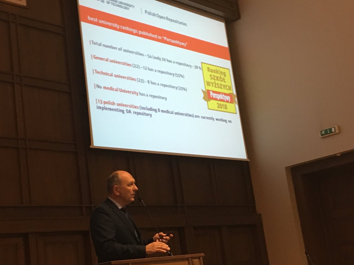 BibliotekaPG's tweet image. #OS18GD Prof. #JanuszSmulko from @PolitechnikaGda; how #researchvisibility through #openscience &amp;amp; #openaccess influence achieving higher #impactfactor #cOAlitions #ConstitutionforScience #KonstytucjadlaNauki #Ustawa2_0 @BibliotekaPG #MOSTWiedzy