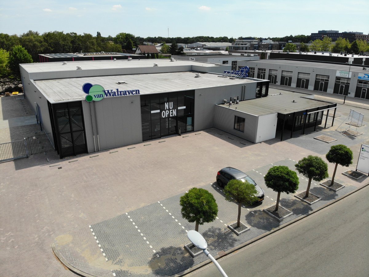 Hoera! 🎉 Aanstaande donderdag 27 september, tussen 12:00 en 14:00, zal onze nieuwste vestiging in Breda officieel geopend worden. Dit wil je niet missen! Kom jij ook? 
Meer informatie 👉vanwalraven.com/nl/page/agenda #breda #vanwalraven #opening #feest
