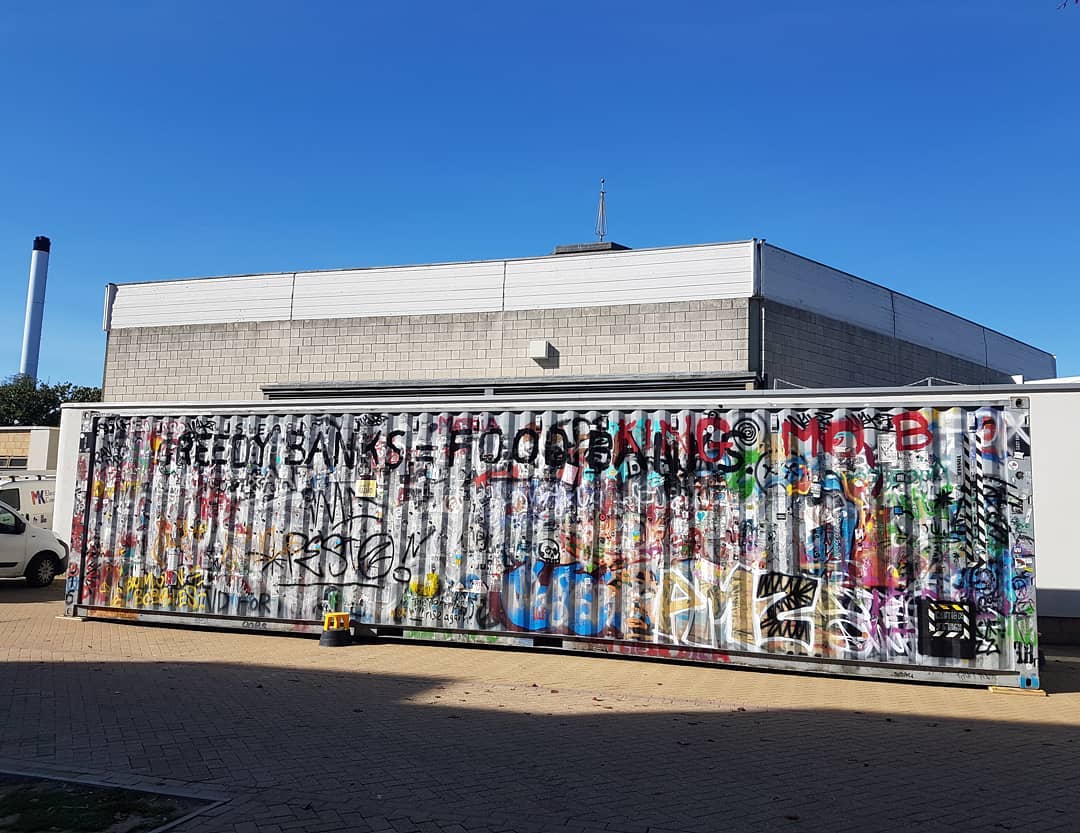 TheGulbenkian's tweet photo. Have you spotted this container outside #gulbenkian? 👀 The Aftermath Disclosure Principle is an artwork by Jimmy Cauty.

Within the container is a model, viewable through observation ports in the sides of the container. #MACurating #arts #riot #BeyondTheBarricade2018 https://t.co/qLcwuufJFg