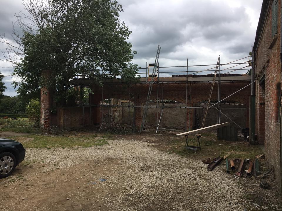 askscaffolding's tweet image. Scaffold erected on barn for re-roofing in Swinton. #AskScaffolding #NorthYorkshire