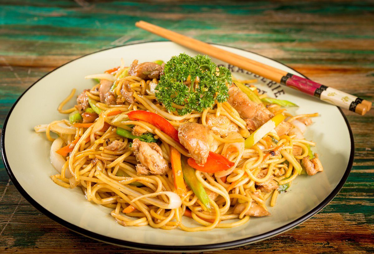 RLonghang's tweet image. Deliciosos tallarines de pollo Yumy yumy @restaurantelonghang #tallarines #pollo #lovelonghang #comidachina #chinafood #colombia #china TAMBIÉN TENEMOS SERVICIO A DOMICILIO