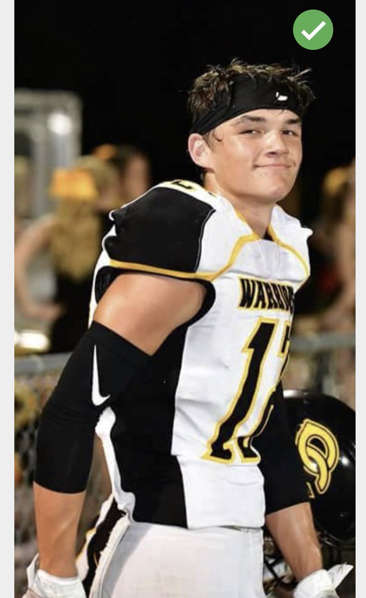 PSA- everyone go vote <a href="/austinpruett12/">Austin Pruett</a>  for player of the week!