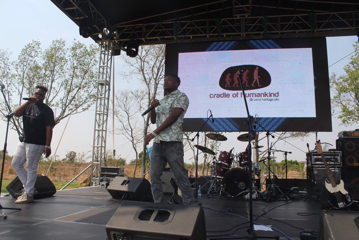 sogood_ent's tweet photo. Sharing the stage with some of SA’s titans at The Cradle Colour Fest 🎨🎭 Absolutely rocked it! Shout out to all the sponsors, fellow artists &amp; entertainers, but most importantly the fans who showed nothing but the utmost love ❤️ Mad, mad, crazy mad fun was had! 🔥 #NoGoodEdnt https://t.co/hA1GOYkSwg