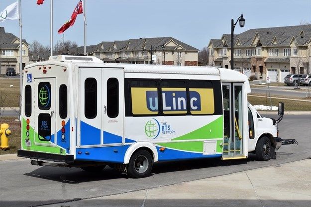 transittoronto's tweet photo. 09/24 #TownofLincoln looking to move to permanent transit system #uLinc | via @NiagarathisWeek https://t.co/tmmLdeUSeA https://t.co/lBk05vrCYE