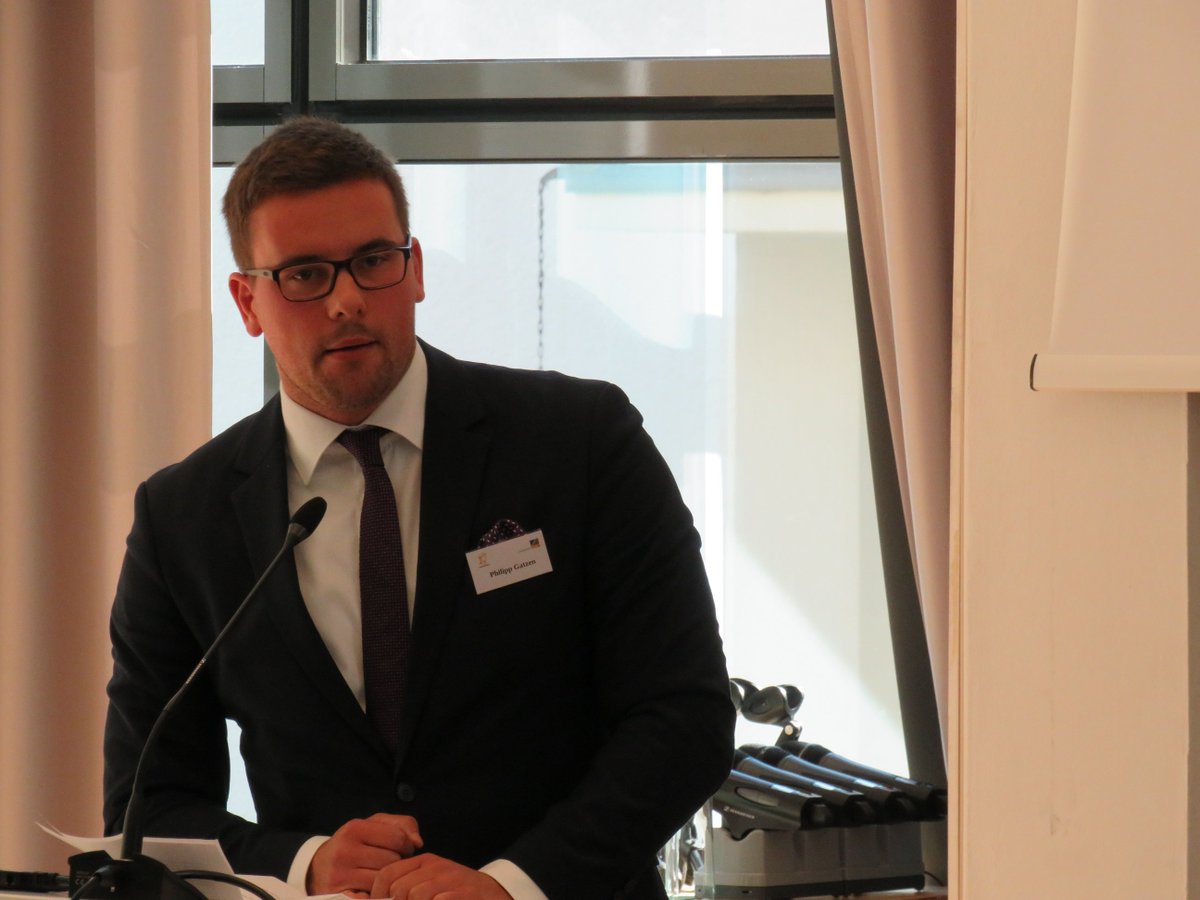 #Landesgeschichte im #Rheinland: Projekte zu #Klöstern, den kurkölnischen Statthaltern, der digitalen Wallraff-Edition, den Bonner Professoren im 19. Jhd. und dem Kölner Erzbischof Kard. Schulte. #Weinsberg500
<a href="/UniBonn/">Rheinische Friedrich-Wilhelms-Universität Bonn</a> <a href="/RheinGeschichte/">RheinischeGeschichte</a> <a href="/fruehe_neuzeit/">Lehrstuhl FNZ Köln</a> <a href="/Erzbistum_Koeln/">Erzbistum Köln</a> <a href="/KKMue/">Keywan Klaus Münster</a>