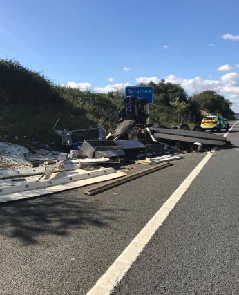 kmfm News on Twitter: "TRAVEL: emergency crews are ...