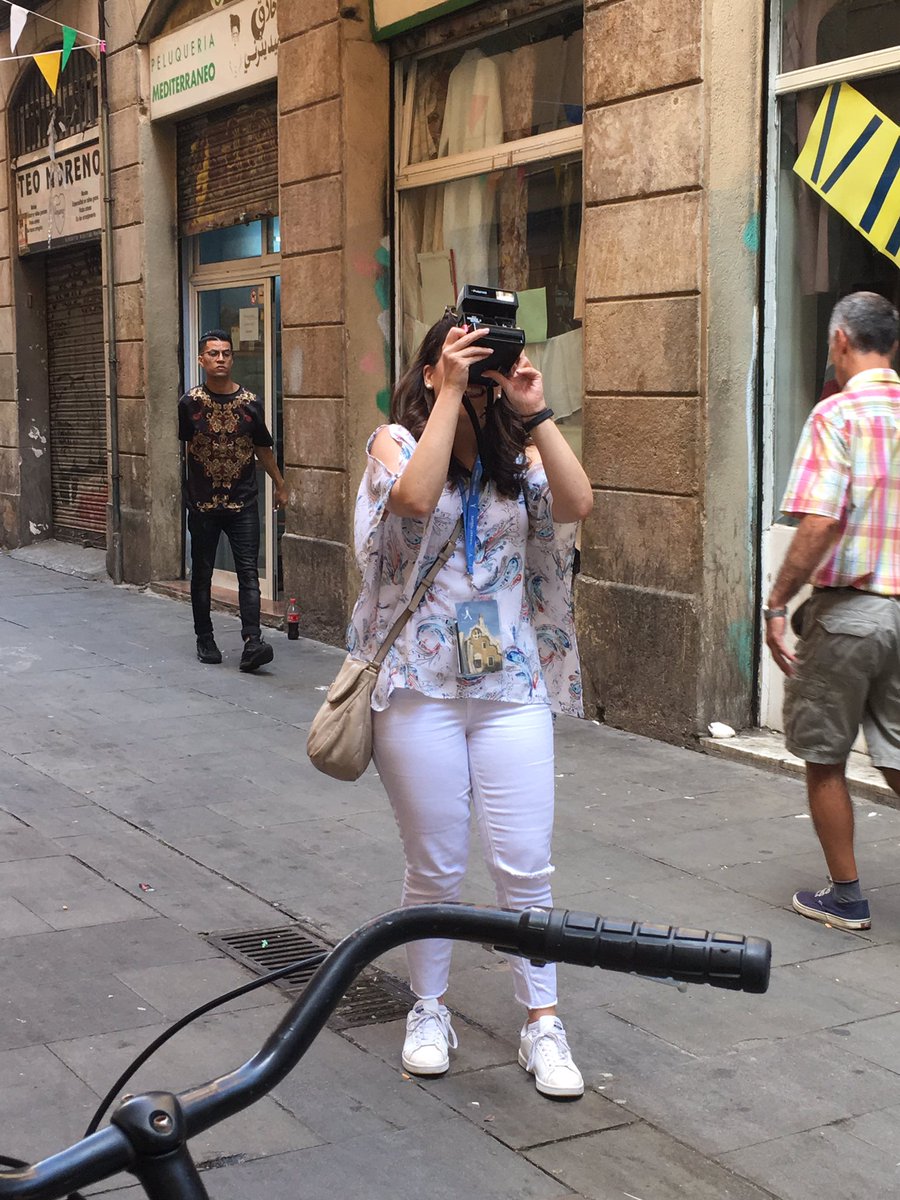 SophortHQ's tweet image. Bike and Polaroid Adventure in Barcelona instant.tours/product/barcel… #barcelona #visitbarcelona #barcelonabiketour #polaroid #polaroidtour #polaroidcamera #instanttours